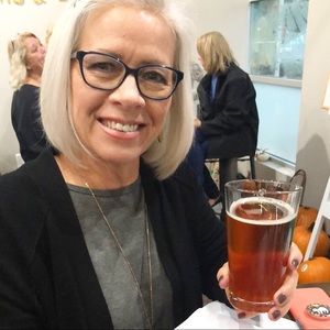 Meet your Posher, Joy